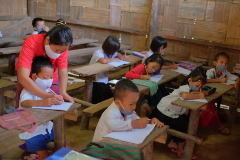 Read more about the article Providing education to refugee in Thailand